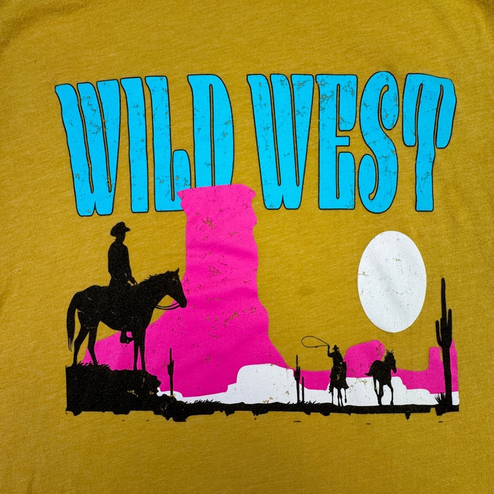 Rowdy Crowd Clothing Western Women Large T-Shirt Wild West Cowboys Roping Horses